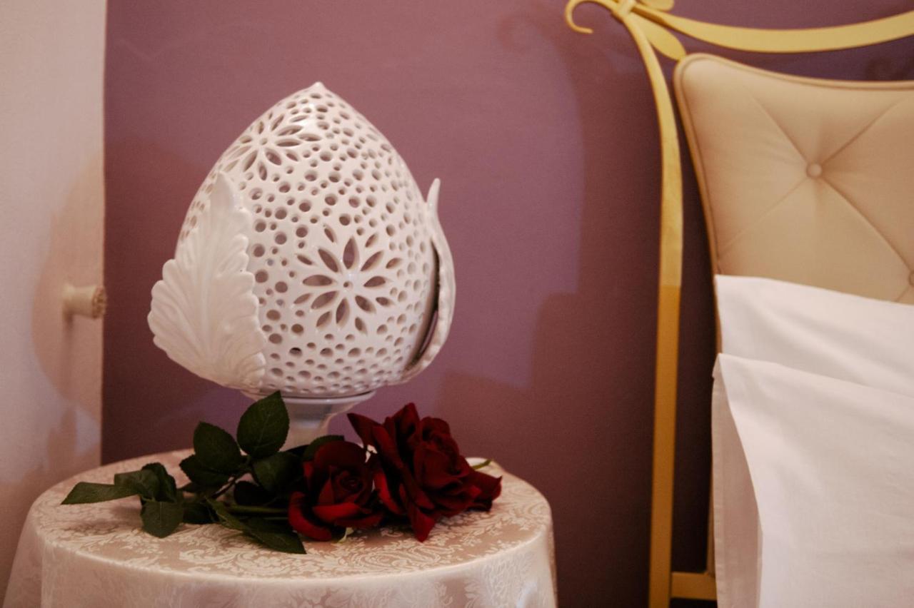 Magnolia Bed & Breakfast Grottaglie Bagian luar foto