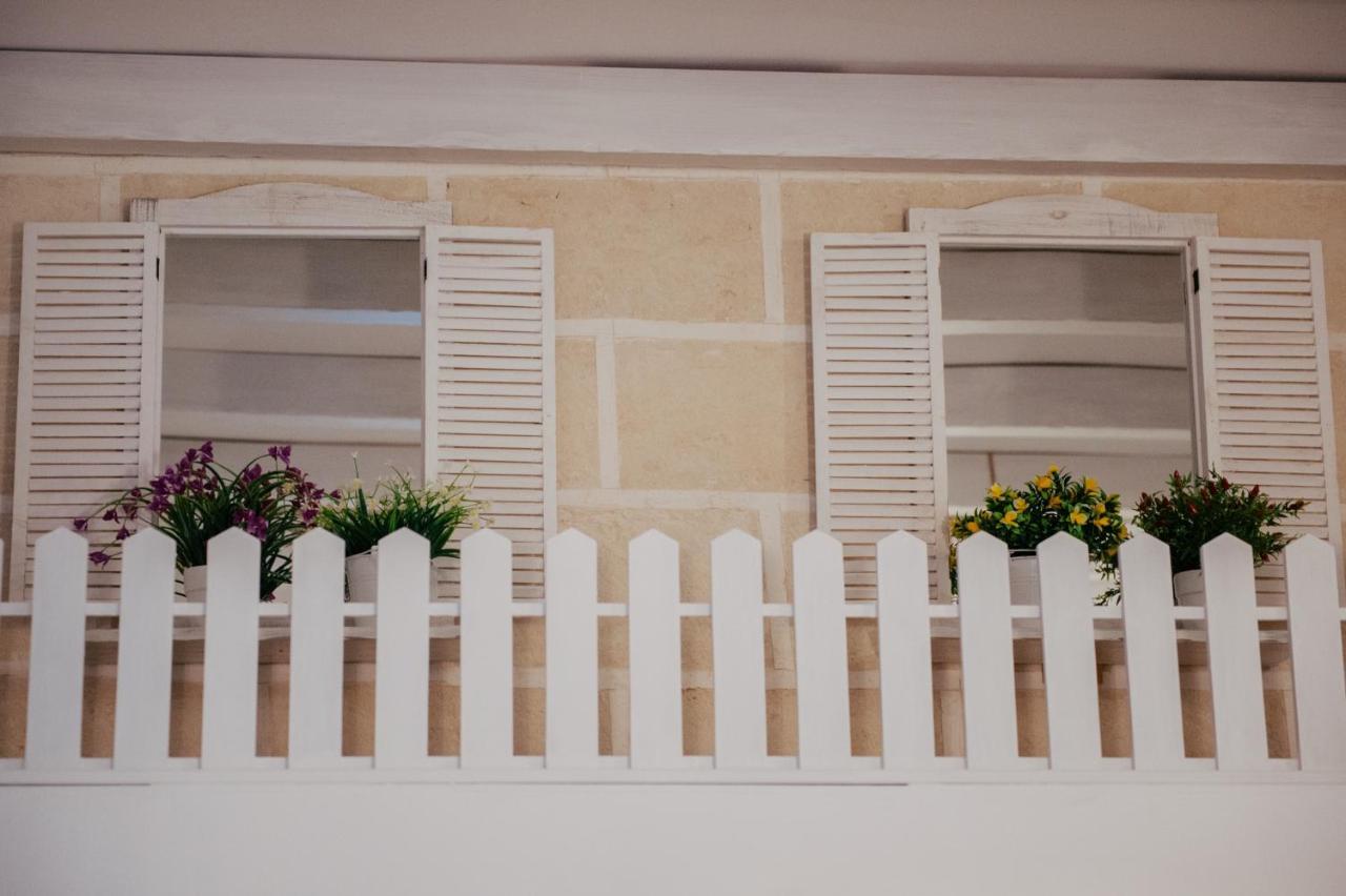 Magnolia Bed & Breakfast Grottaglie Bagian luar foto