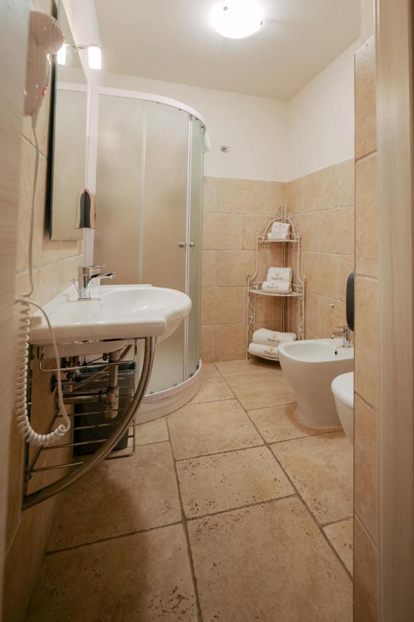 Magnolia Bed & Breakfast Grottaglie Bagian luar foto