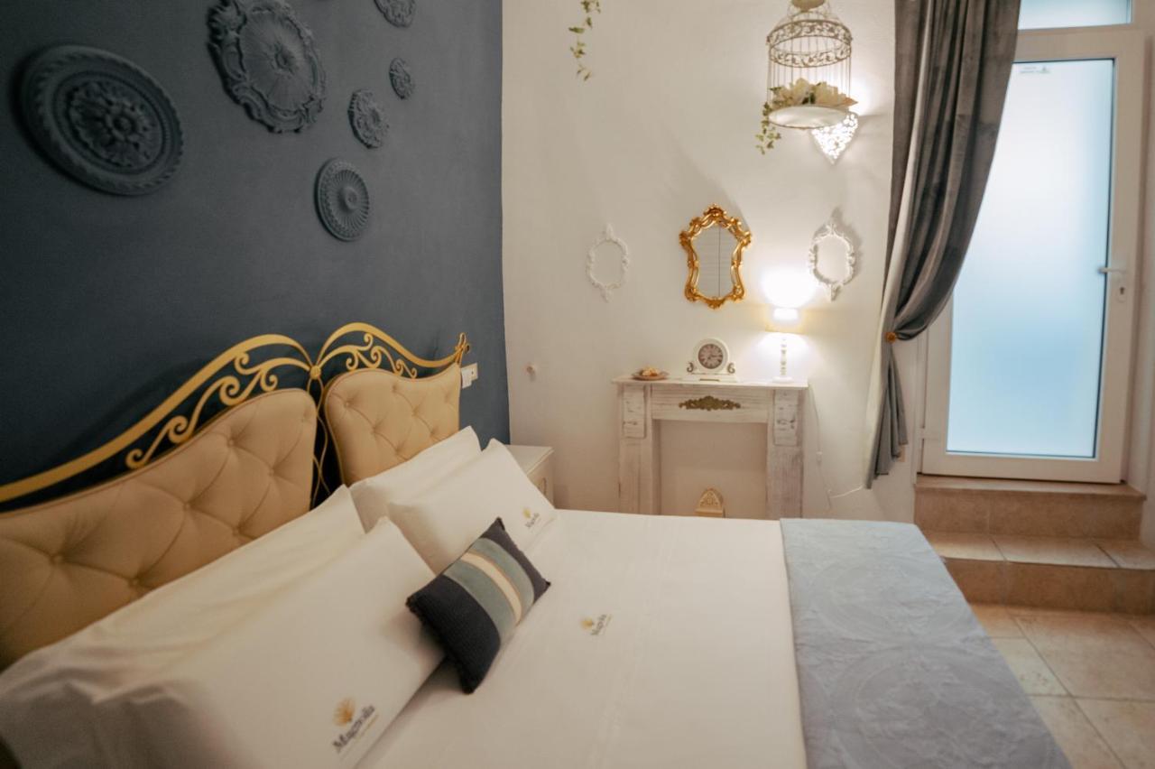 Magnolia Bed & Breakfast Grottaglie Bagian luar foto